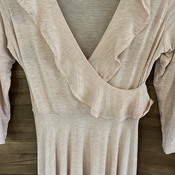 Alya‎ long sleeve faux wrap dress - Picture 3 of 10